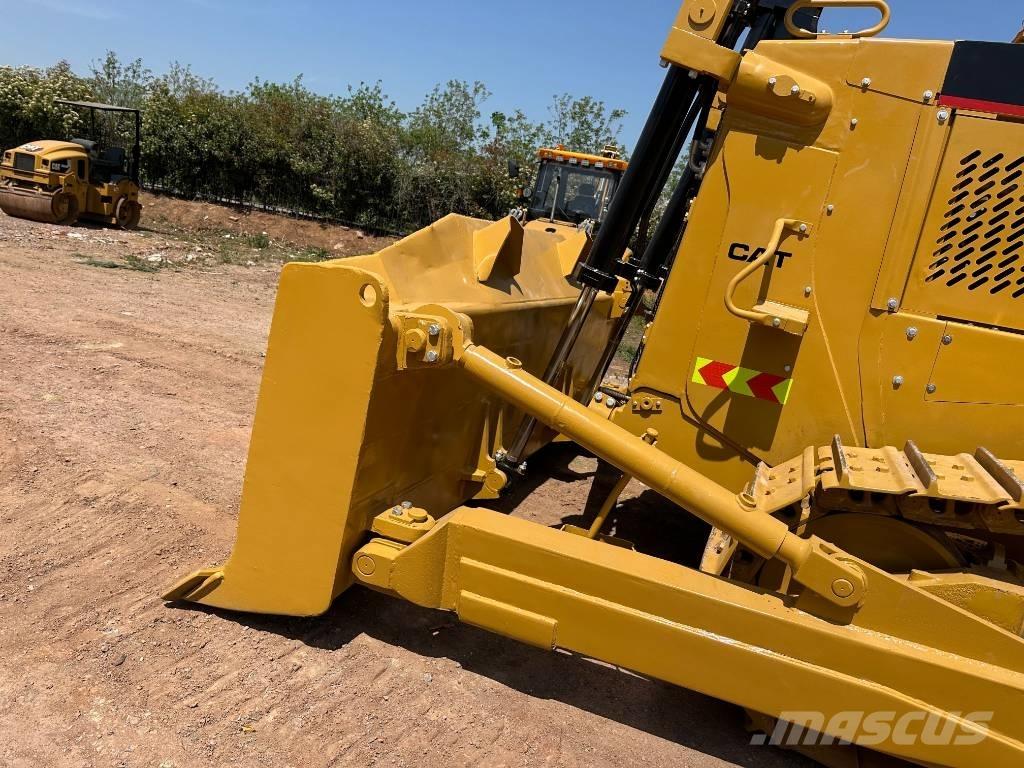 CAT D8R Bulldozer