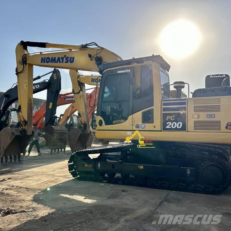 Komatsu PC 200-8 Raupenbagger