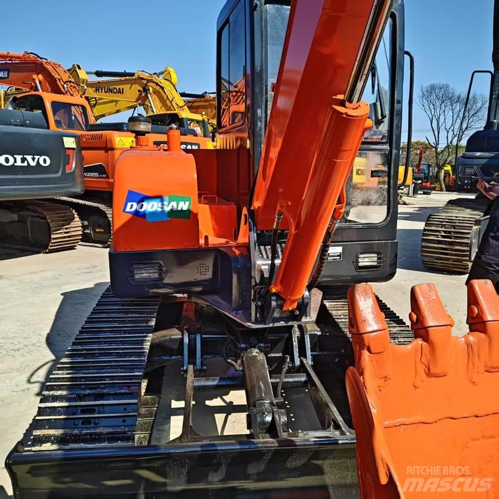 Doosan DH 55 Minibagger < 7t