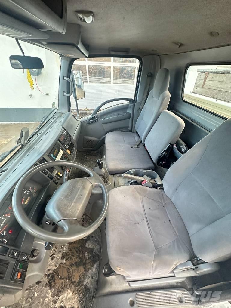 Isuzu N2R 75 D Kipper