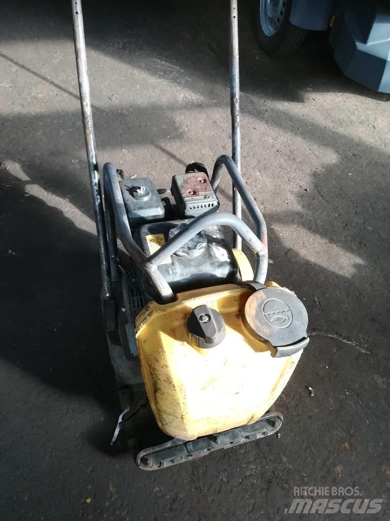  VIBRAČNÍ DESKA LF90 Vibrationsgeräte