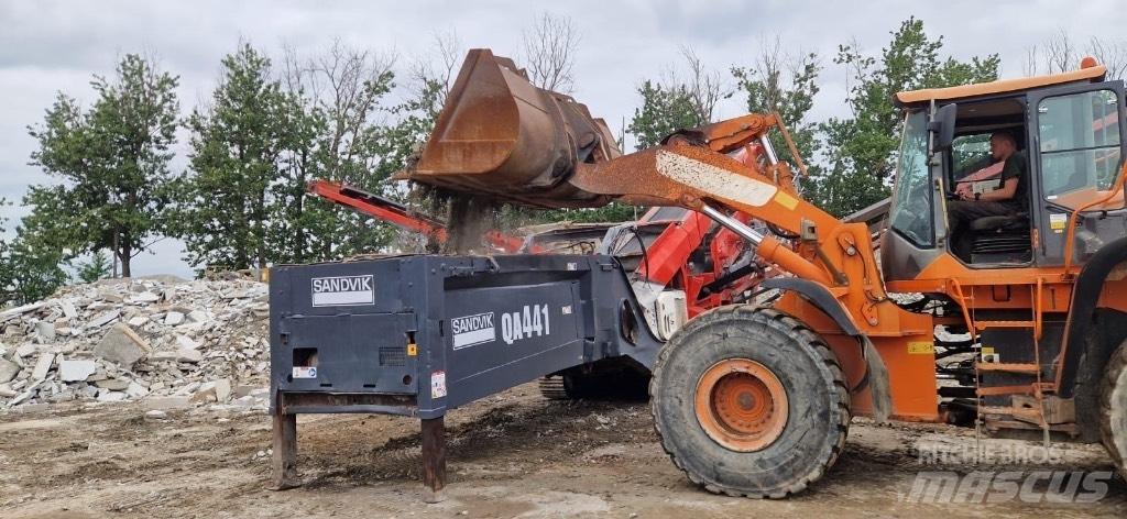 Sandvik QA 441 Sieb- und Brechanlagen