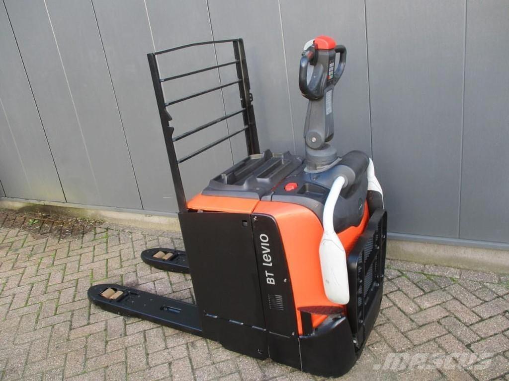 Toyota LPE250 Gabelstapler mit Fahrerstand