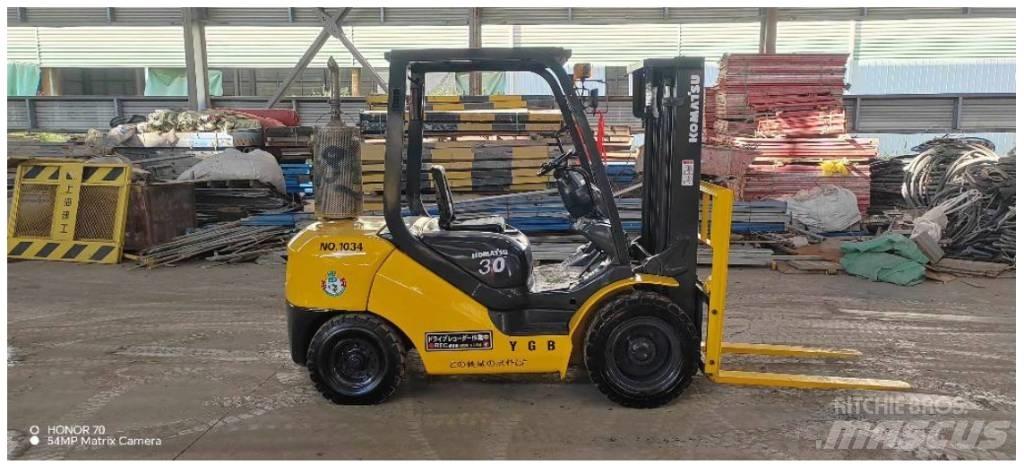 Komatsu FD 30 T-14 Diesel Stapler