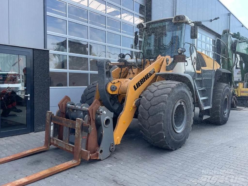 Liebherr L566 Radlader