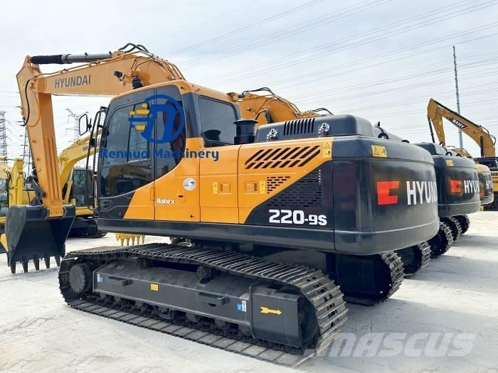 Hyundai R220LC-9S Raupenbagger