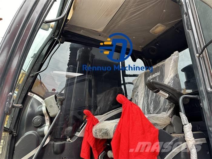 Hyundai R220LC-9S Raupenbagger