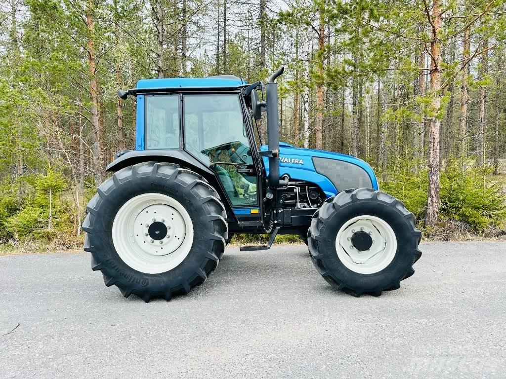 Valtra A 92 Traktoren