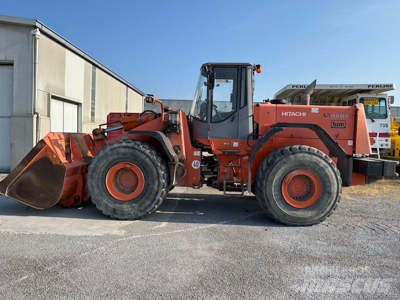 Hitachi LX 290 E Radlader