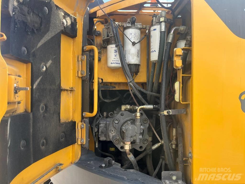 Volvo ECR 235 DL Raupenbagger