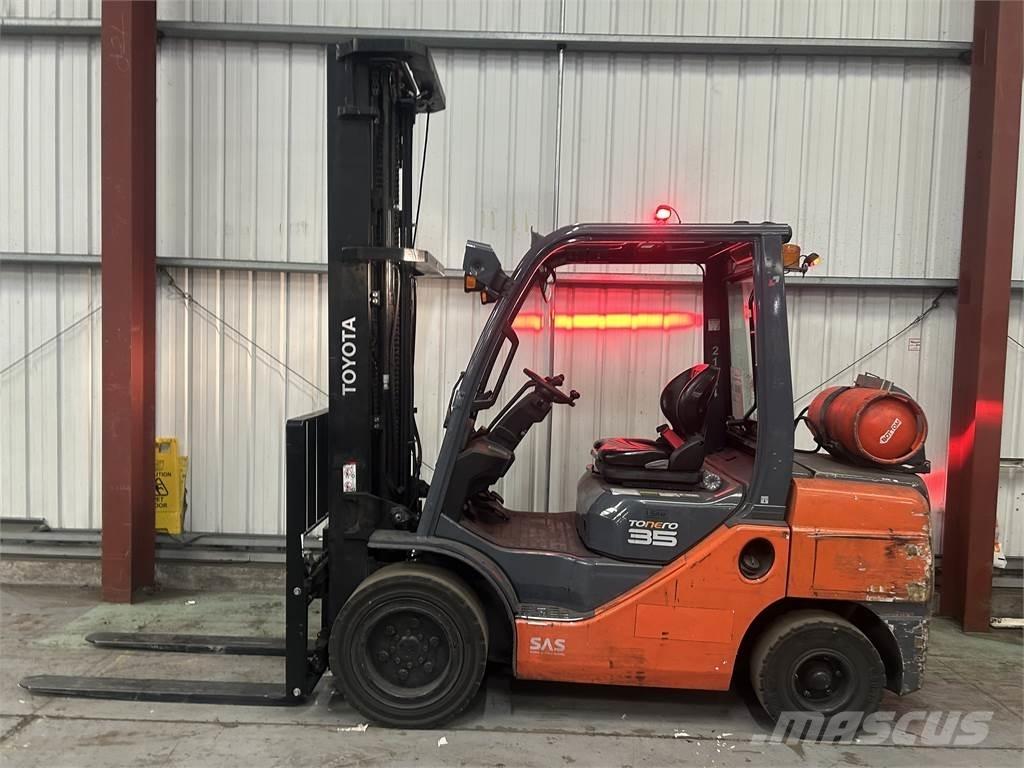 Toyota 02-8FGJF35 Gas Stapler