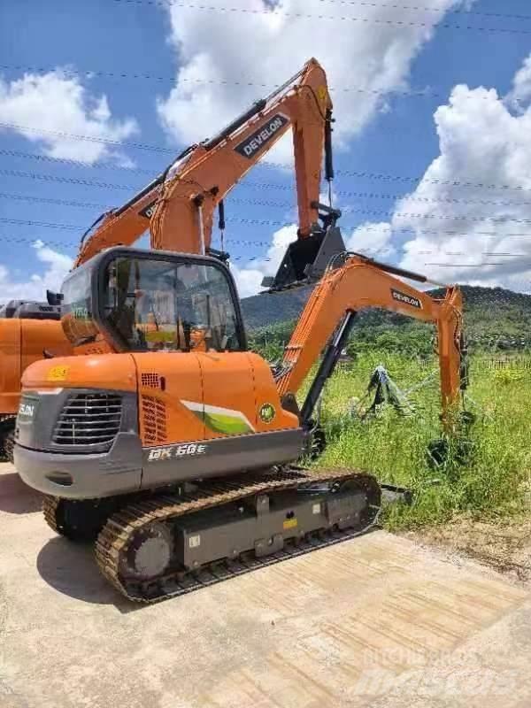 Doosan DX 60E Midibagger  7t - 12t