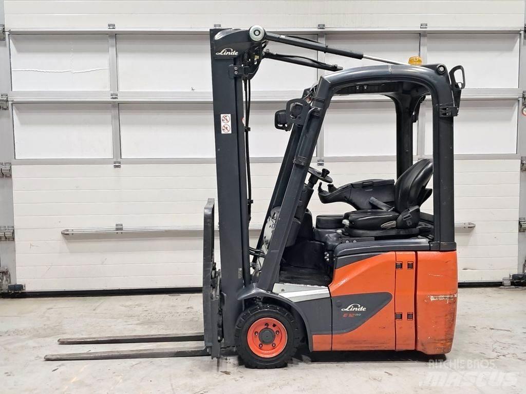 Linde E12-02 Elektro Stapler