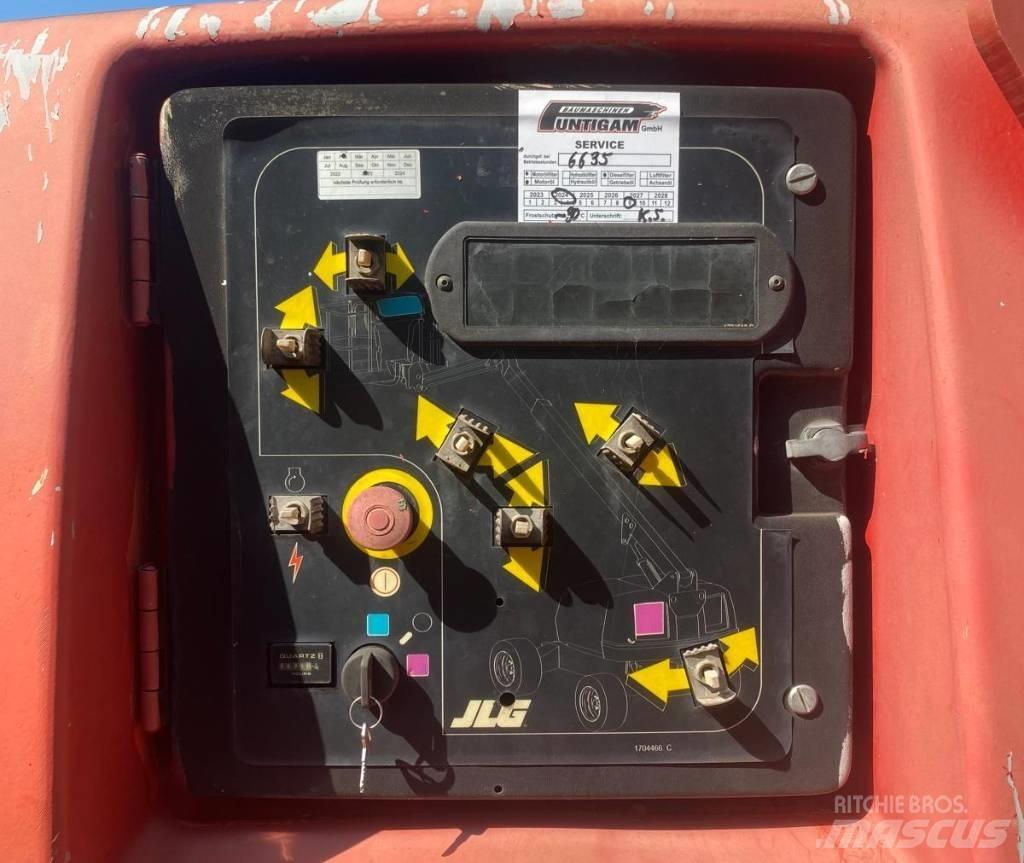 JLG 460 SJ Teleskopbühnen