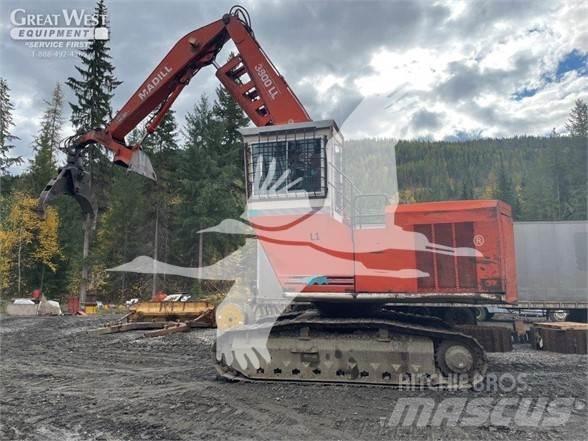 Madill 3800 Gelenkausleger Lader