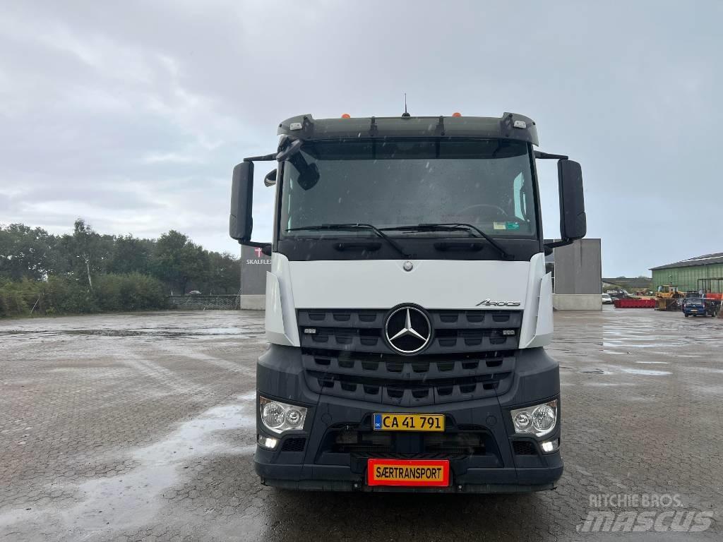 Mercedes-Benz 4153 Kranwagen