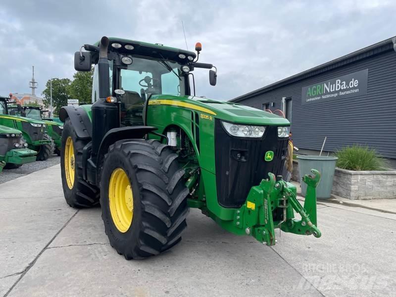 John Deere 8335 r Traktoren