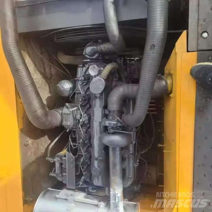 Hyundai HX 225 LC -9s Raupenbagger