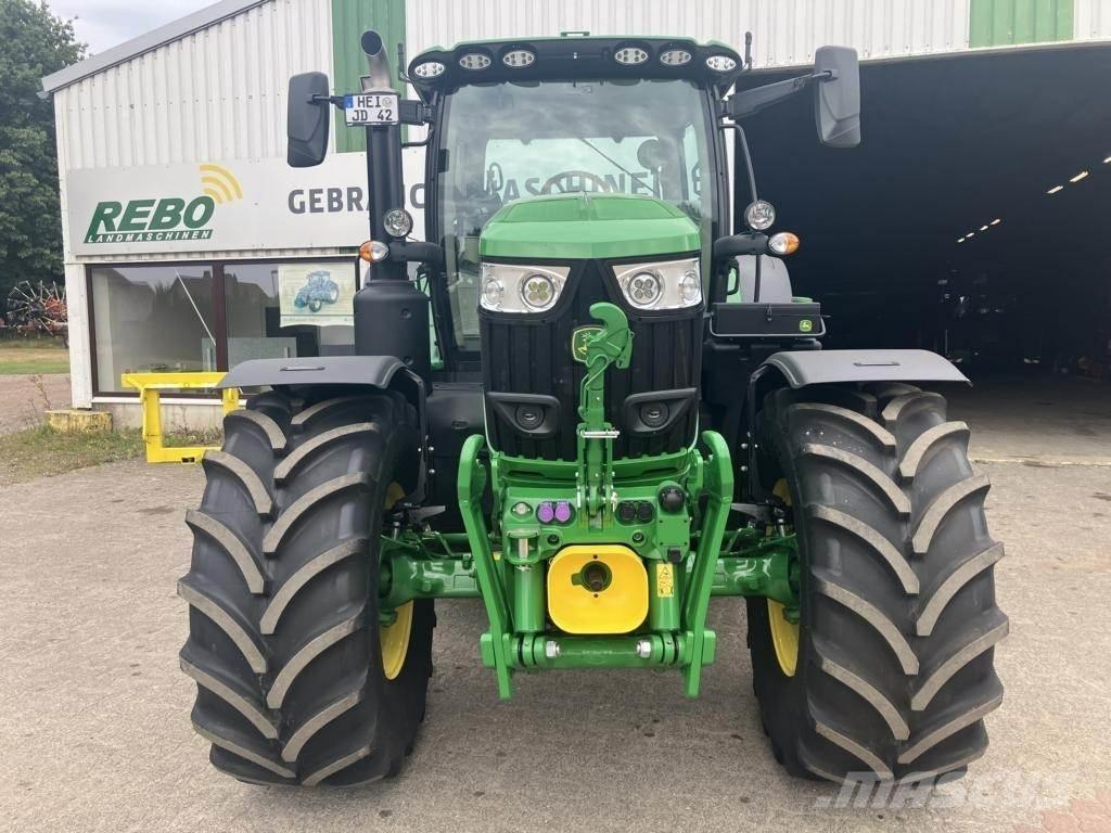 John Deere 6R215 Traktoren