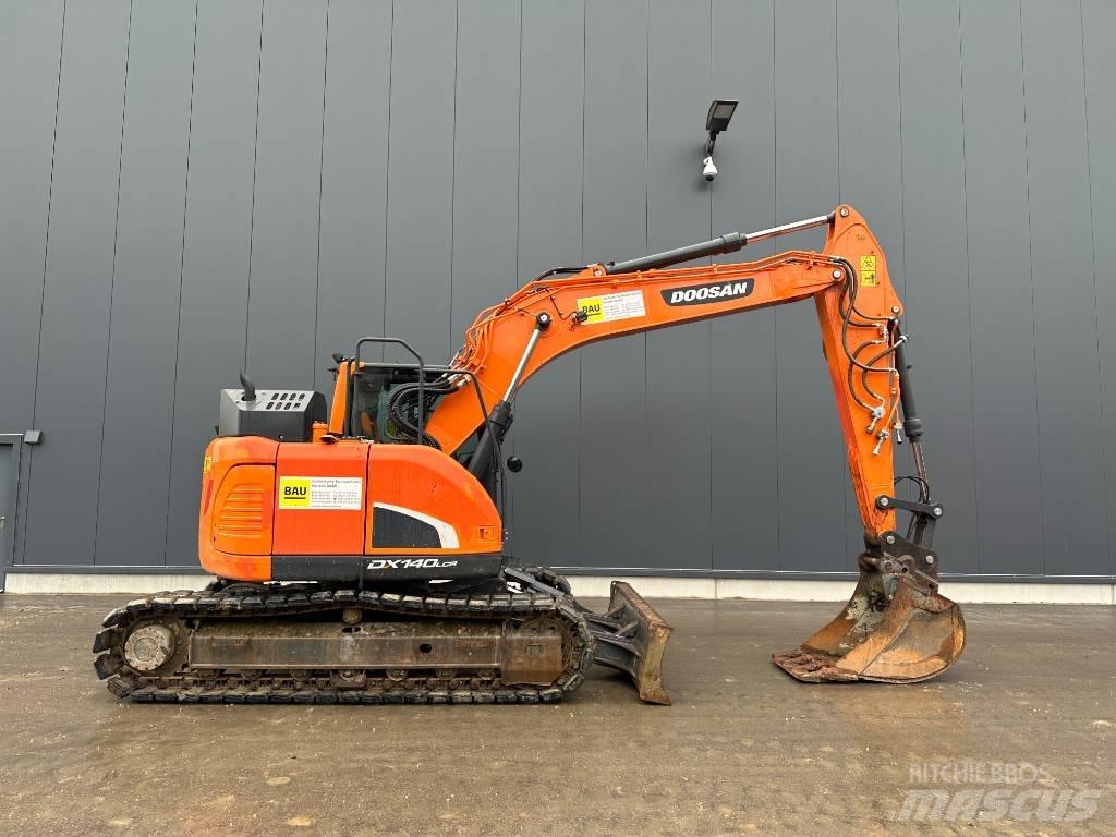 Doosan DX 140 LCR-5 Raupenbagger