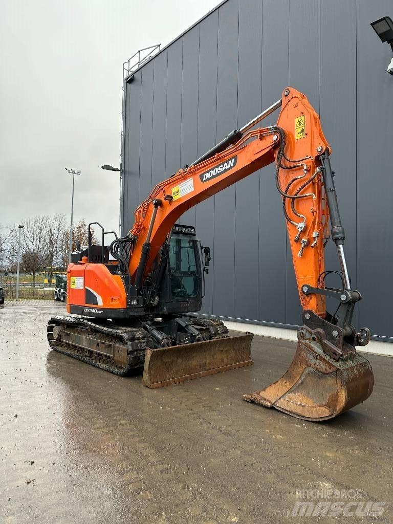 Doosan DX 140 LCR-5 Raupenbagger