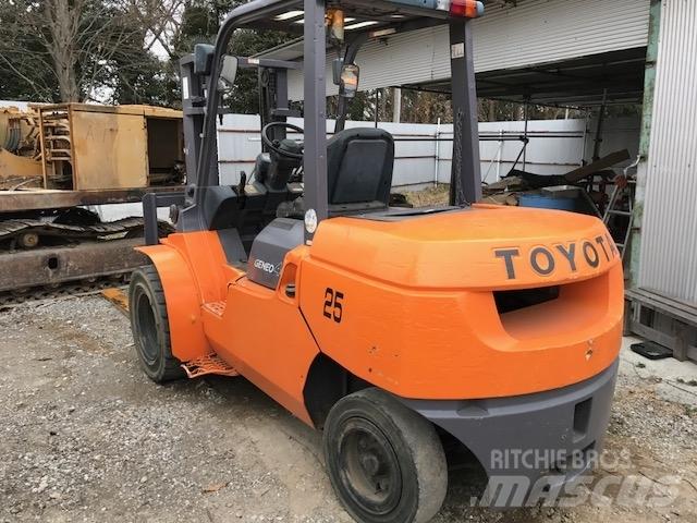 Toyota 7 FD 40 Diesel Stapler