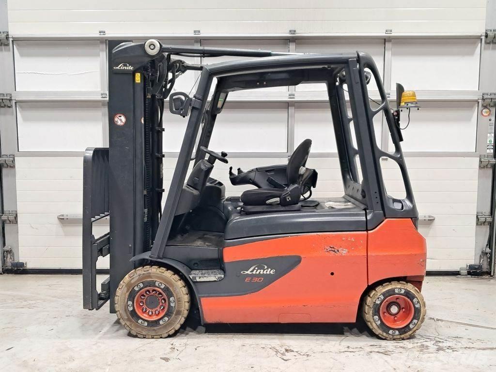 Linde E30L-01 Elektro Stapler