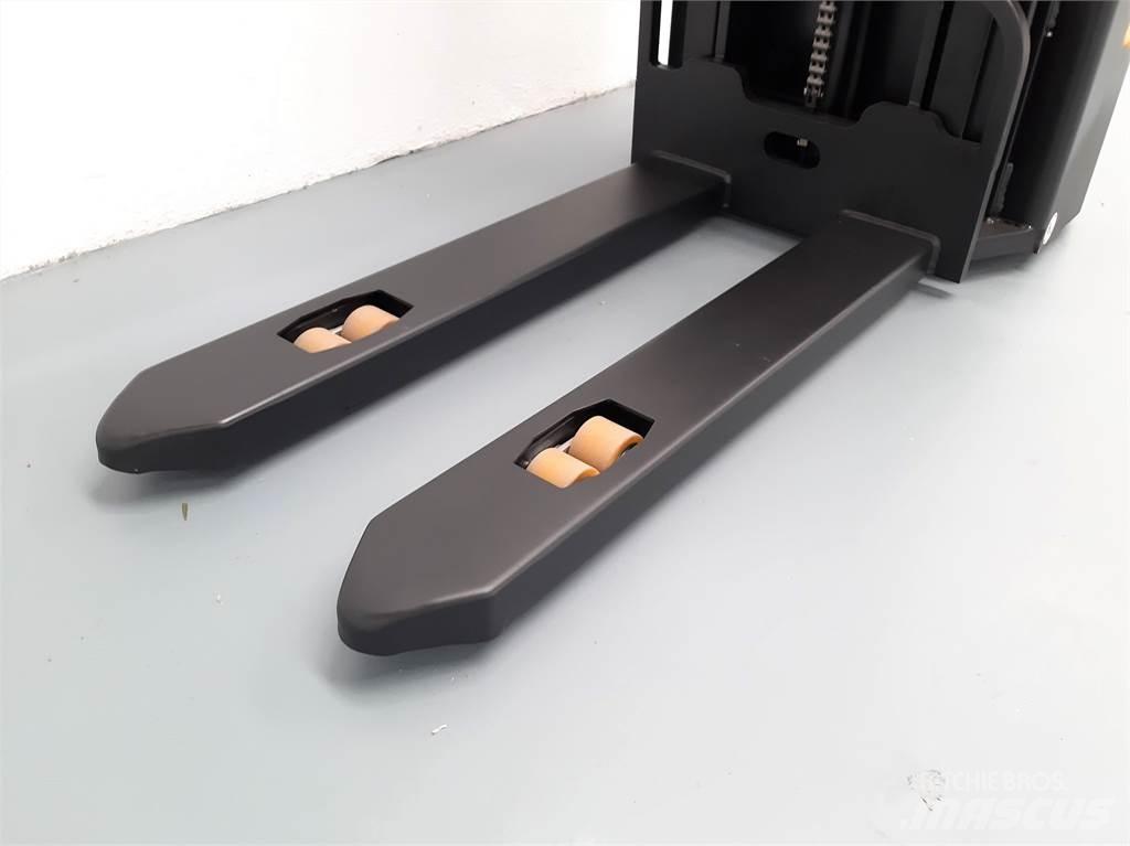  ES15 15ES 2S350 Deichselstapler