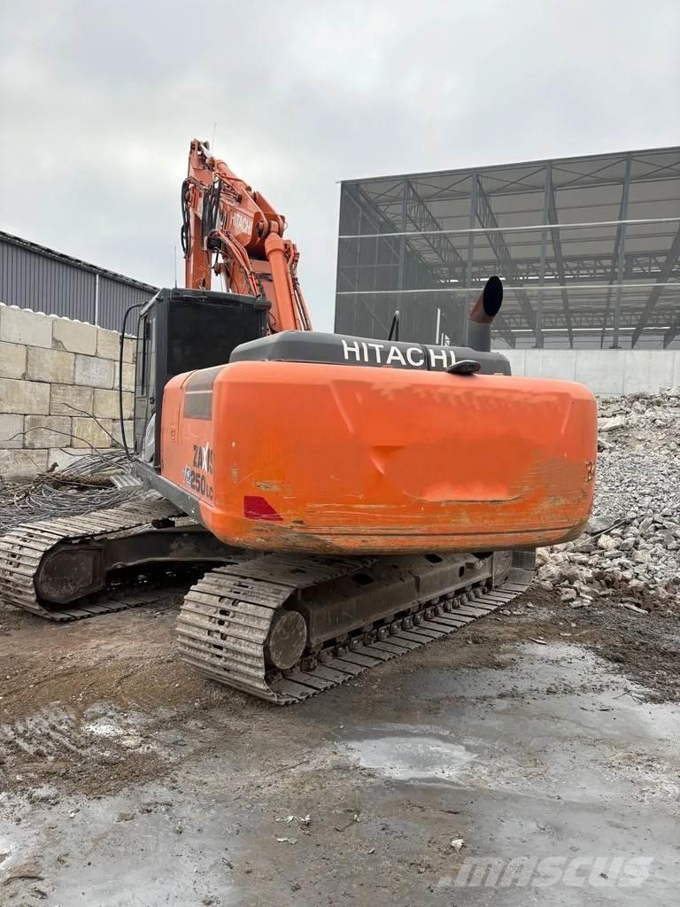 Hitachi ZX250LC-5B Raupenbagger