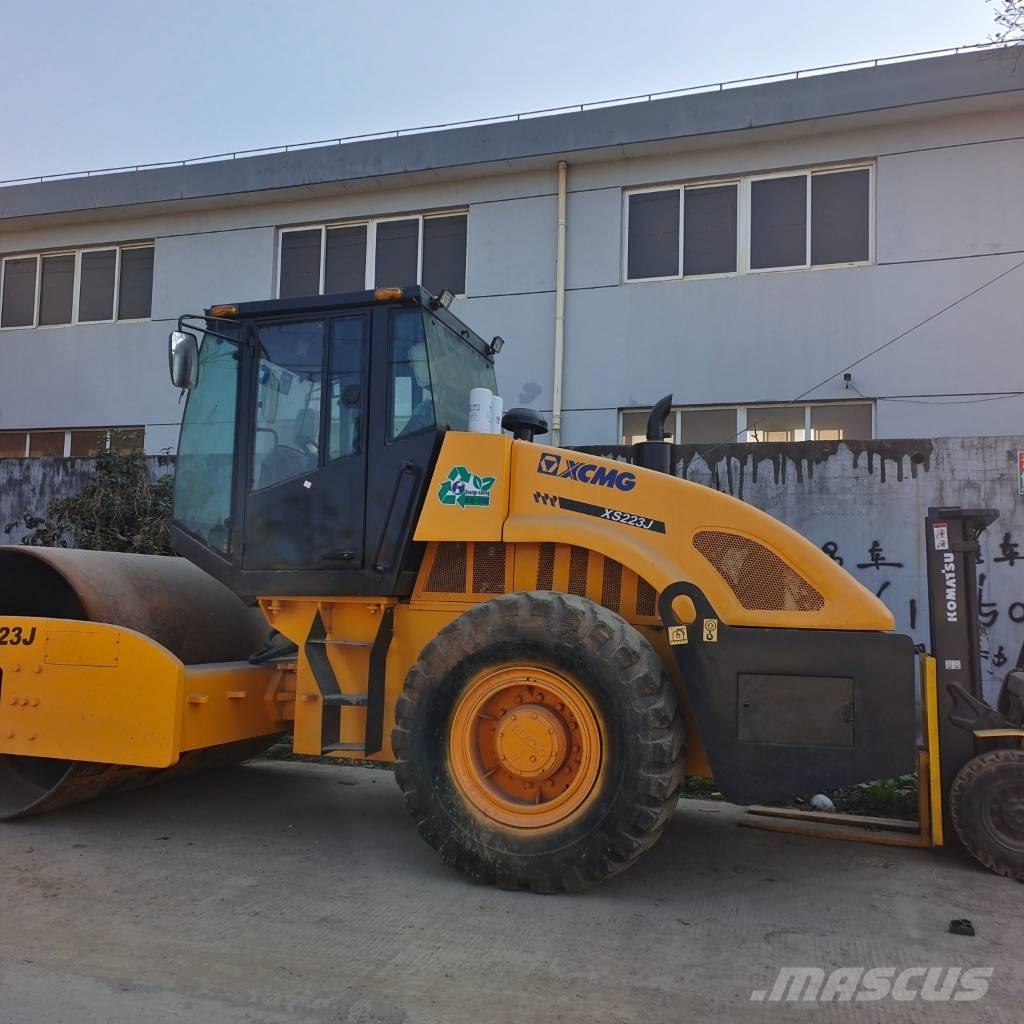 XCMG XS 223 J Walzenzüge