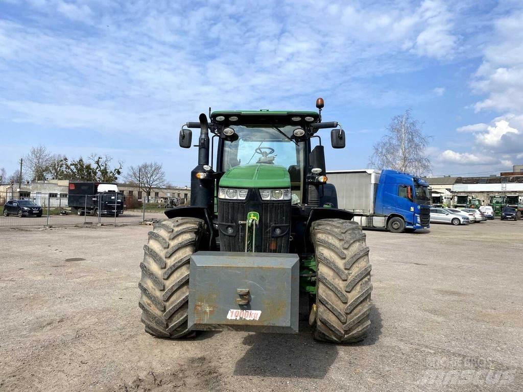 John Deere 7310R Traktoren
