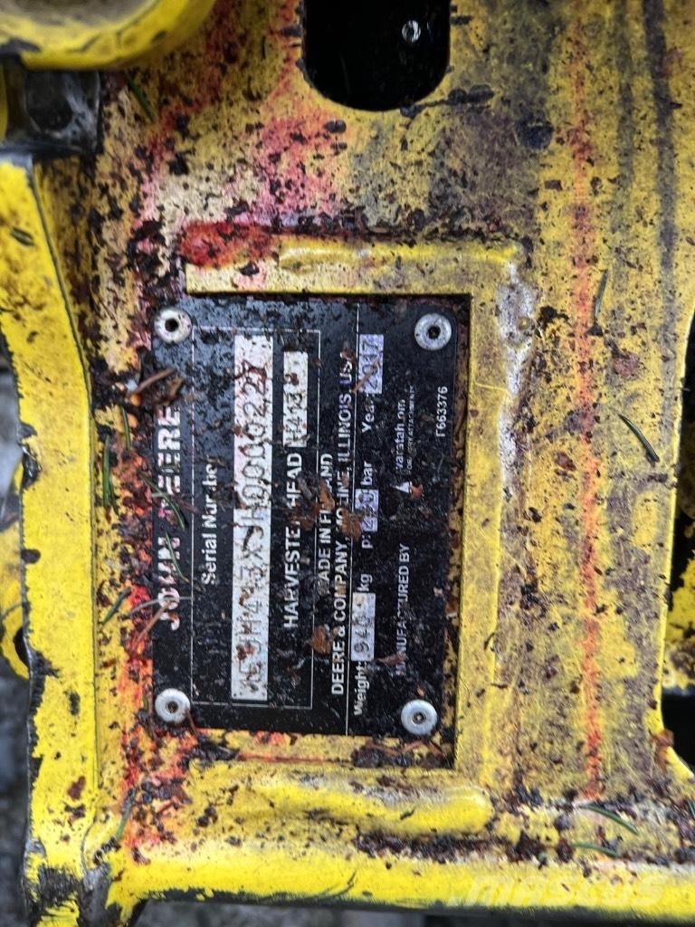 John Deere 1170 E Harvester