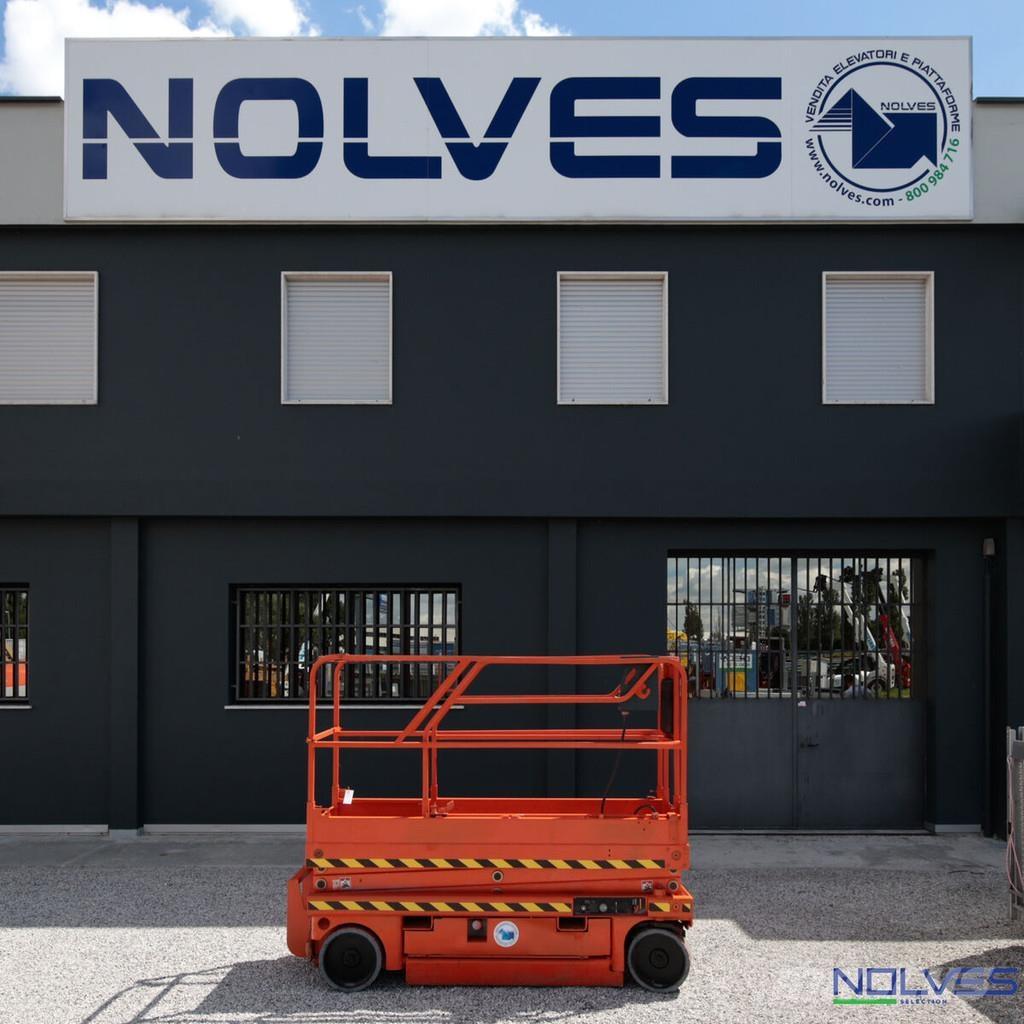 Haulotte COMPACT8 Scheren-Arbeitsbühnen