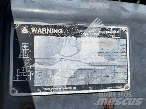 Daewoo G25E-3 Diesel Stapler