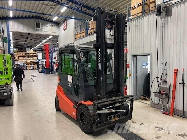 Toyota 8 FBMT 40 Elektro Stapler