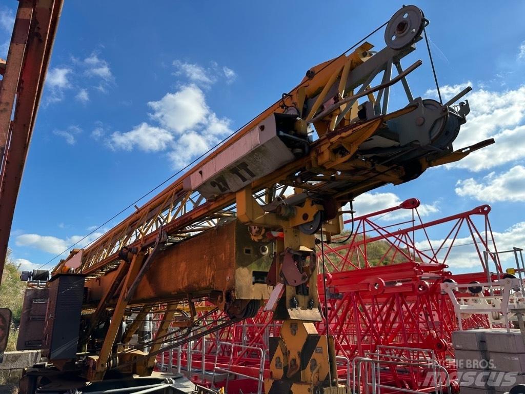 Liebherr 27 TT Selbstaufrichtende Krane