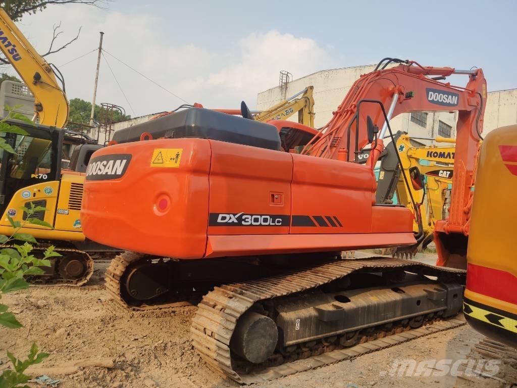 Doosan dx300 Raupenbagger