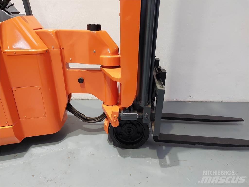  B318 82SS Schmalgangstapler