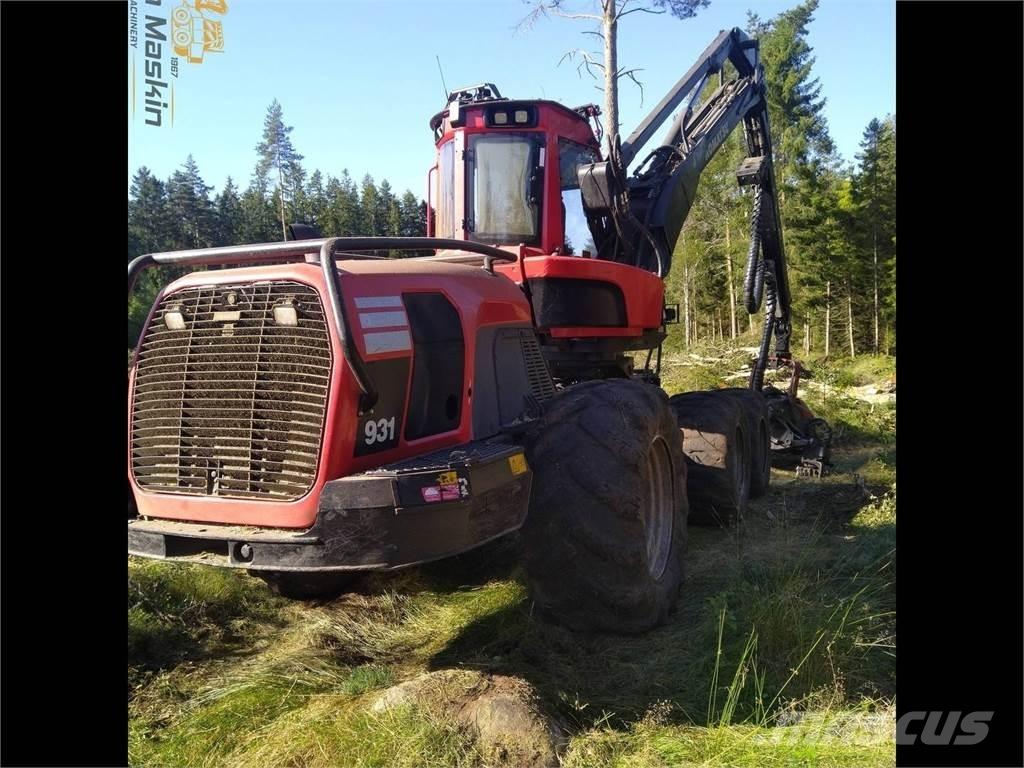 Komatsu 931 Harvester