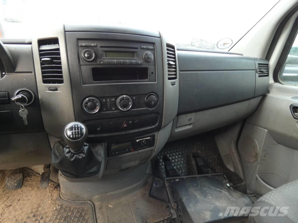 Volkswagen Crafter Pritschenwagen/Pritschenwagen mit Seitenklappe