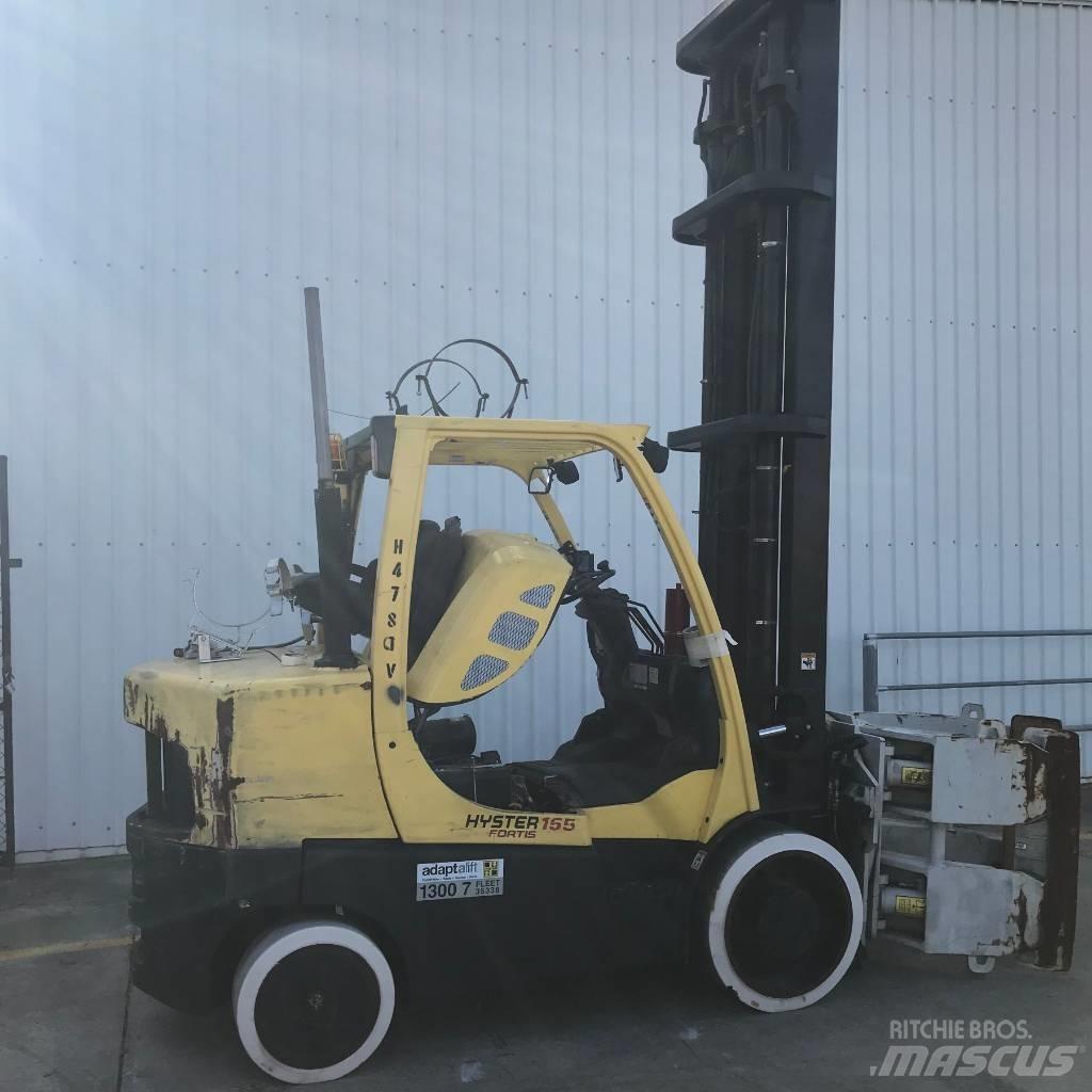 Hyster S155FT Gas Stapler