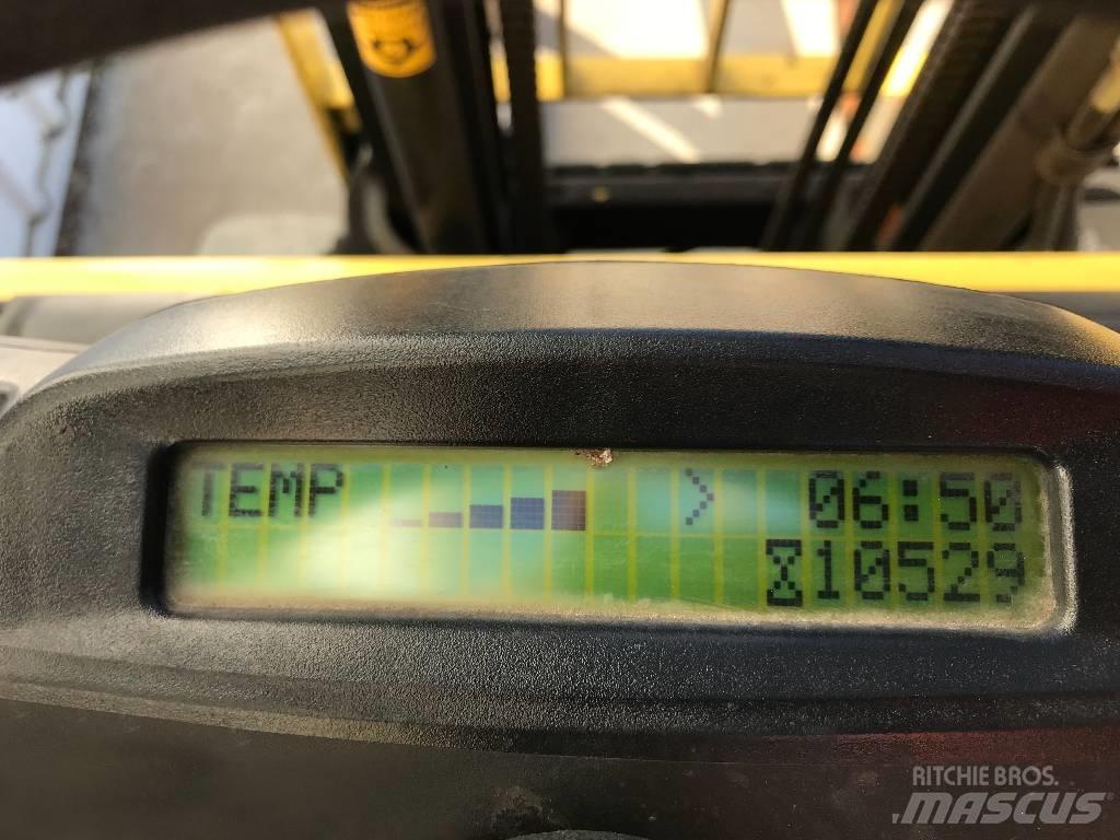 Hyster S155FT Gas Stapler