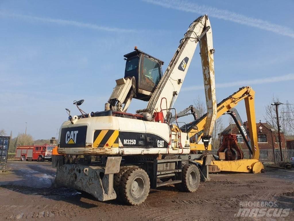 CAT M 325 D MH Materialumschlag
