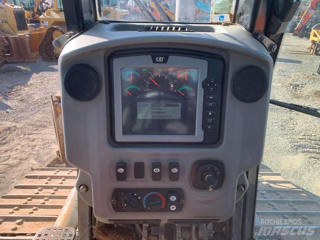 CAT D 6 N Bulldozer