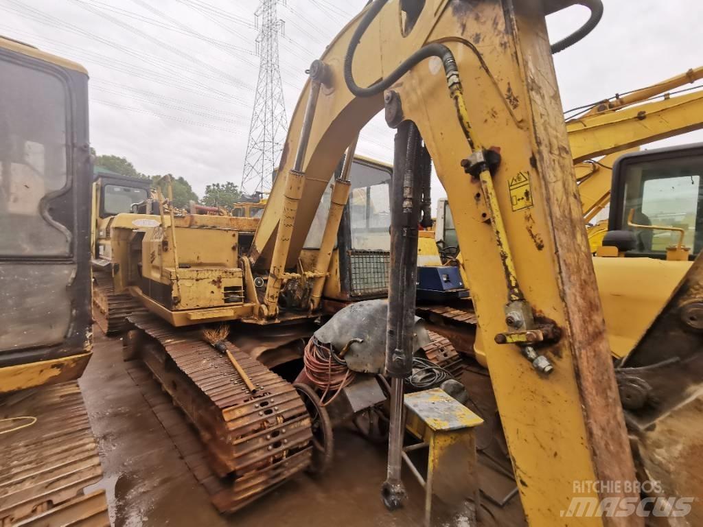 CAT E120B Raupenbagger