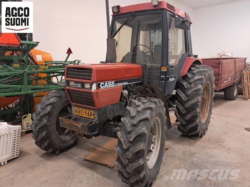 Case IH 885 XL Traktoren
