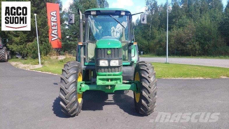 John Deere 6220 SE Traktoren