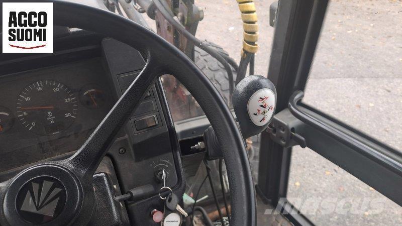 Valmet 8400 Traktoren