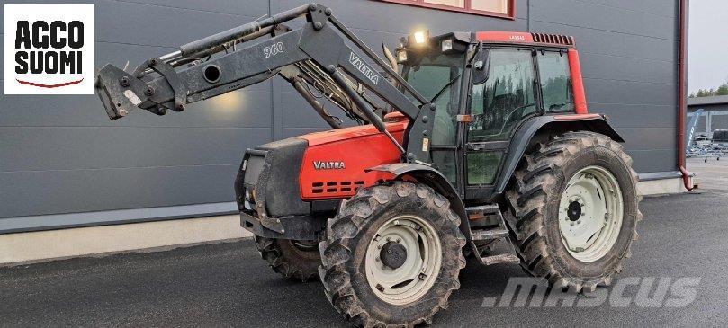 Valtra 6650 HITECH Traktoren
