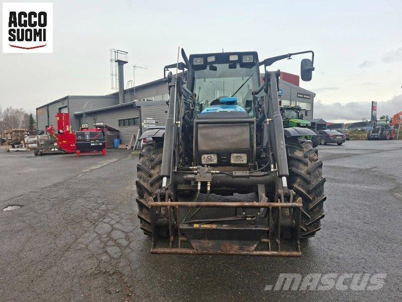 Valtra 6750 HITECH Traktoren